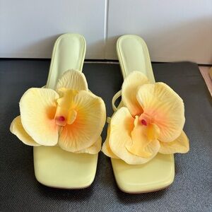 Elegant Yellow Floral Women's Sandals